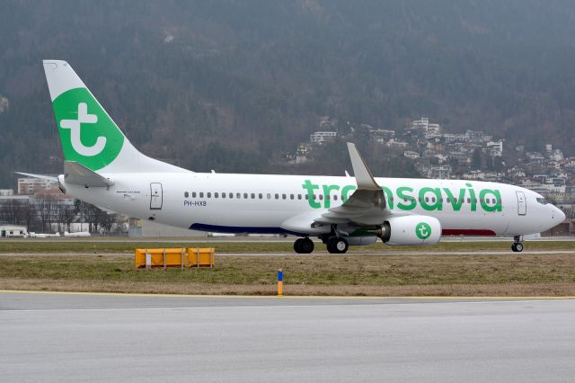 Boeing 737-800 (PH-HXB)