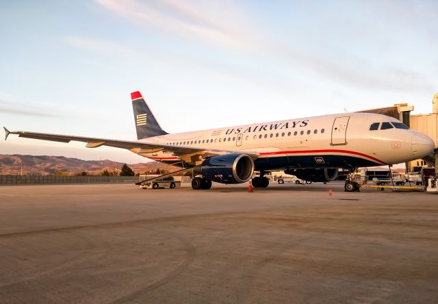 Airbus A319 (N760US) - Officially operated by American Airlines now. 