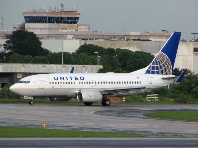 Boeing 737-700 (N13718) - Taken June 18, 2013