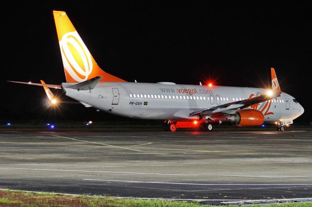 Boeing 737-700 (PR-GXH) - Taxi para a pista 08 de SBBV