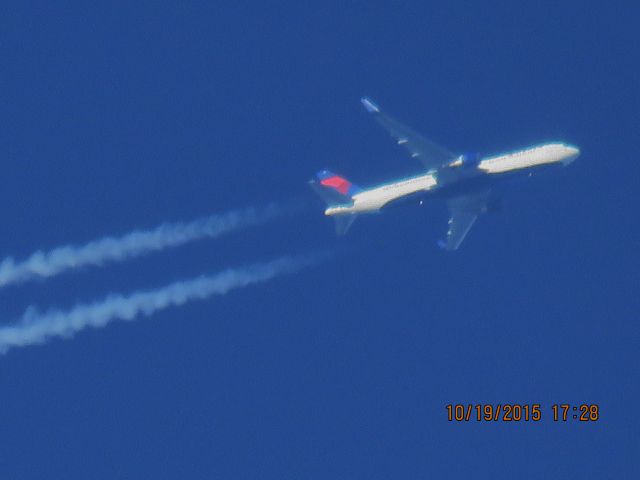 BOEING 767-300 (N172UP)