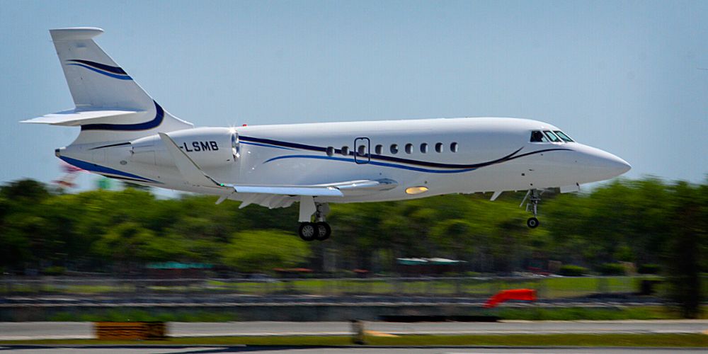 Dassault Falcon 2000 (G-LSMB)