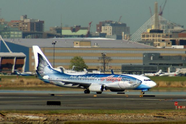Boeing 737-700 (N559AS) - Leaving KBOS 5/7/2013