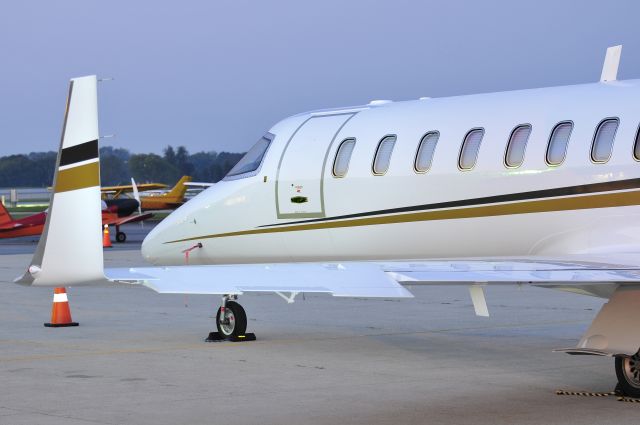 Learjet 45 (N318SA) - Seen at KFDK on 9/18/2009.      a href=http://discussions.flightaware.com/profile.php?mode=viewprofile&u=269247  Profile/a