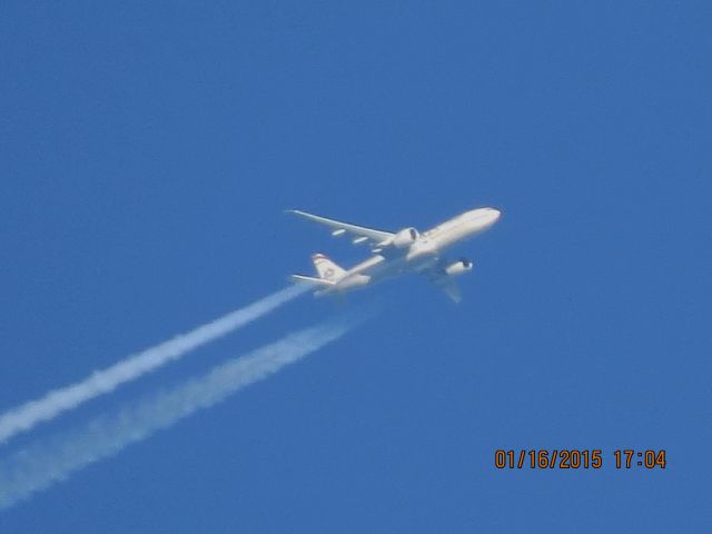 BOEING 777-200LR (A6-LRD) - Etihad Airways flight 161 from Abu Dhabi to DFW over Southeastern Kansas at 38,000 feet.