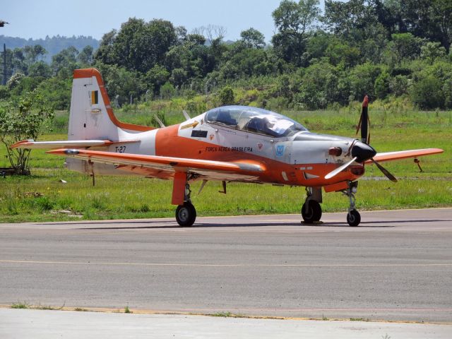 FAB1368 — - Embraer T-27 (EMB-312 Tucano) Força Aerea Brasileira -  Criciúma - Forquilhinha (CCM / SBCM), Brazil