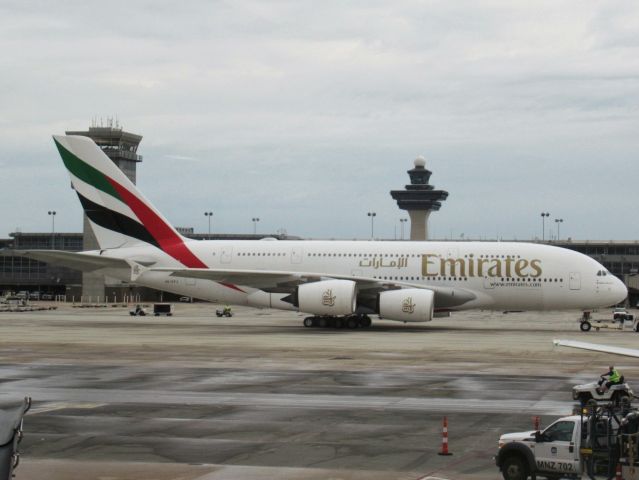 Airbus A380-800 (A6-EVJ)