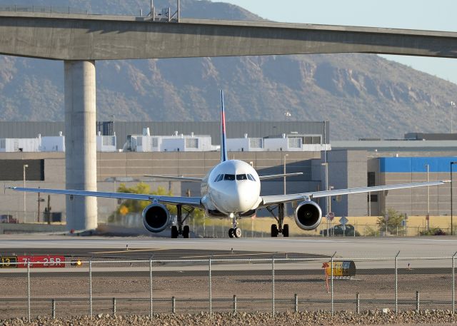 Airbus A320 (N342NW)