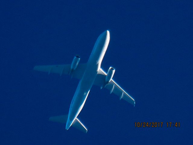 Airbus A320 (N432UA)