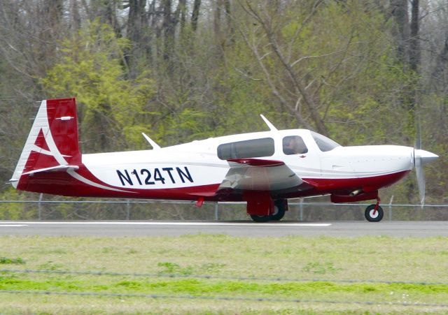 Mooney M-20 (N124TN) - At Shreveport Regional.