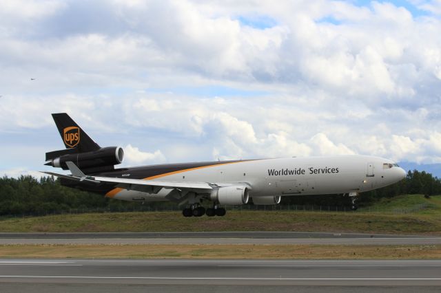 Boeing MD-11 (N252UP) - Inbound from KMKE.