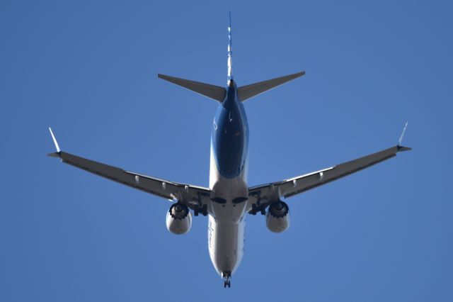 Boeing 737 MAX 9 (N969AK) - Extended final for Runway 32 on 03-10-24 at about 2500' AGL