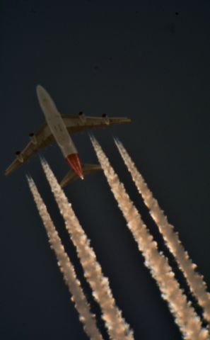 Boeing 747-400 (VH-OJS) - QANTAS 107 Los Angeles Intl to John F Kennedy Intl over Cleveland 35,000 ft. 11-21-14.
