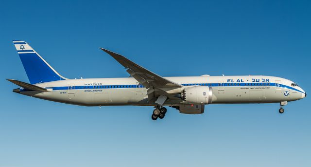 Boeing 787-9 Dreamliner (4X-EDF) - EL AL retro on finals for runway 23