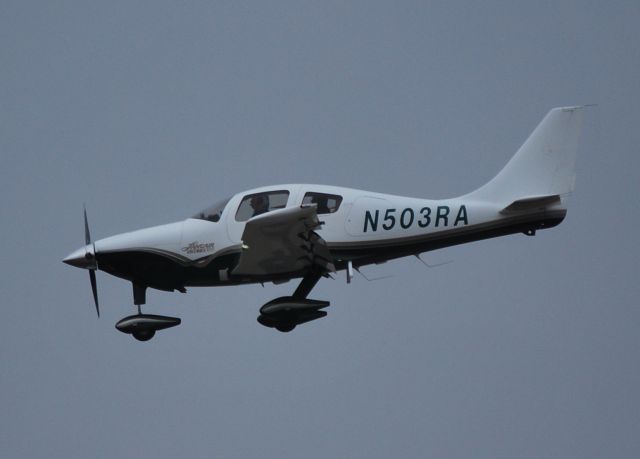Cessna 350 (N503RA) - On appraoch for runway 18L - 10/23/09