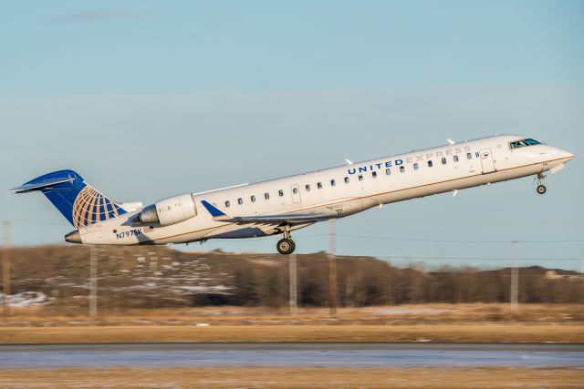 Canadair Regional Jet CRJ-700 (N797SK)