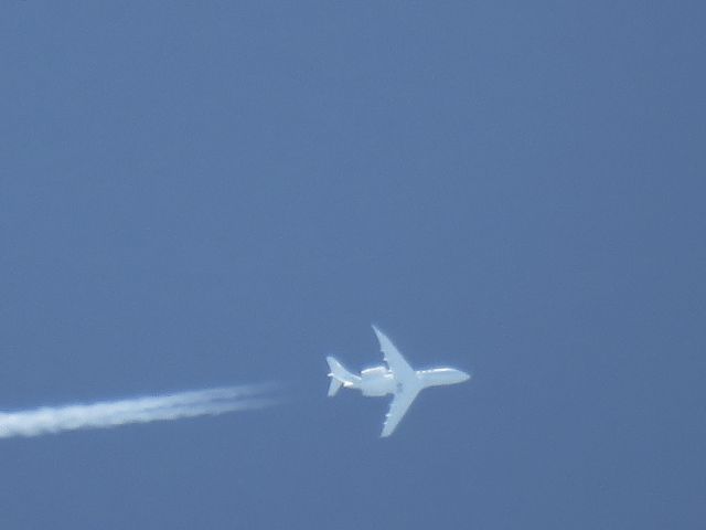 Canadair Challenger 350 (N119JJ)