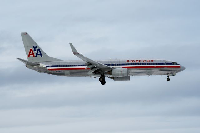 Boeing 737-800 (N850NN)