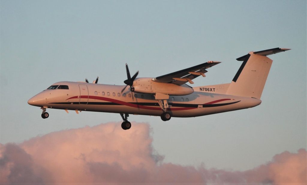 de Havilland Dash 8-300 (N706XT) - Santa Maria Island International Airport - LPAZ, Azores. July 22, 2021.