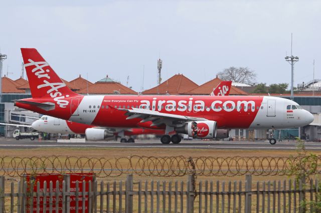 Airbus A320 (PK-AXR)