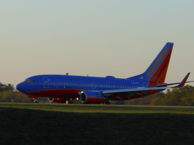 Boeing 737-700 (N252WN)