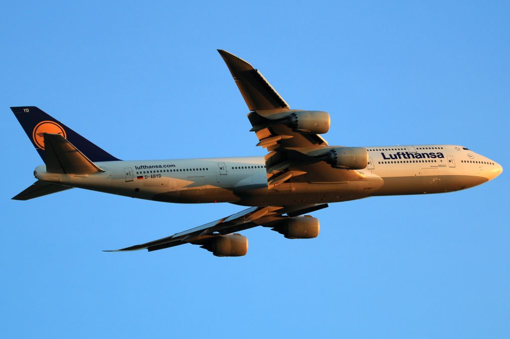 BOEING 747-8 (D-ABYD)