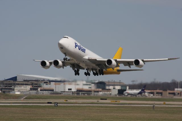 BOEING 747-8 (N851GT) - Easter Sunday Flight to Anchorage, AK from Cincinnati.