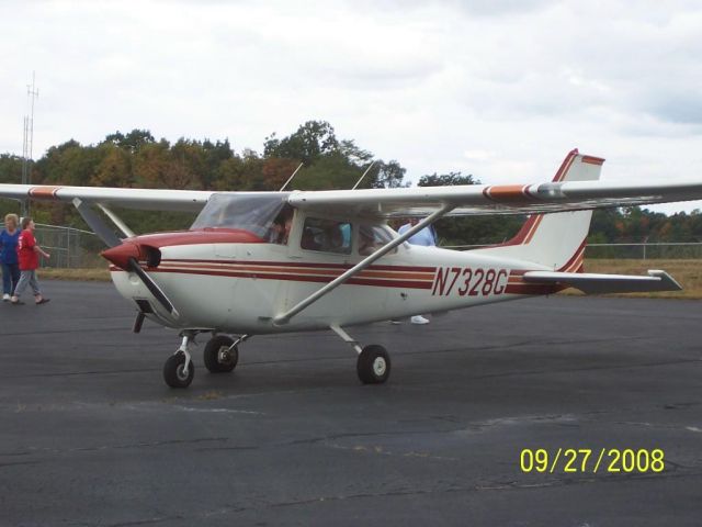 Cessna Skyhawk (N7328G) - Local Flight Instructor.  Here he is giving plane rides at our annual airport day at Big Sandy Regional Airport, Prestonsburg, KY.