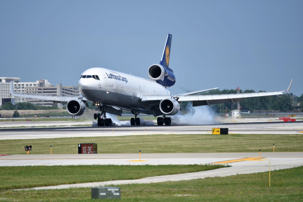 Boeing MD-11 (D-ALCM)