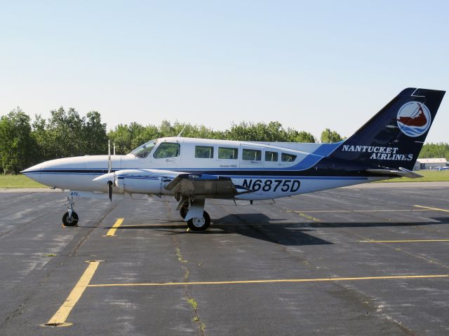 Cessna 402 (N6875D)