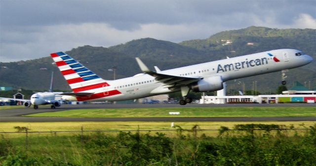 Boeing 757-200 (N183AN)