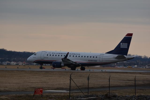 Embraer 170/175 (N809MD)