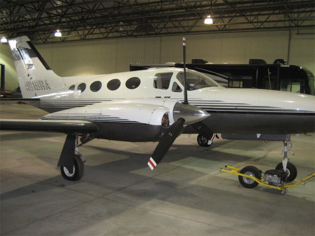 Cessna 421 (N819RA)