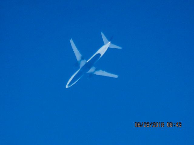 Boeing 737-900 (N808DN)