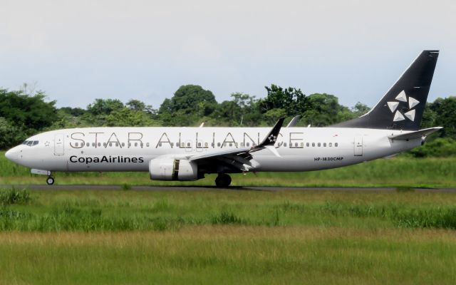 Boeing 737-800 (HP-1830CMP)