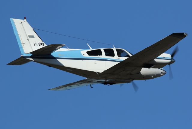 Beechcraft 55 Baron (VH-GKB)