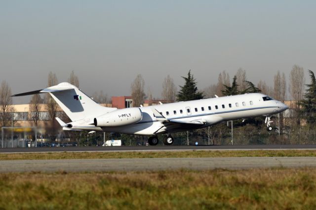 Bombardier Global Express (I-PFLY) - 05/02/2016br /Bombardier Global 6000