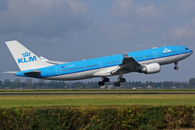 Airbus A330-200 (PH-AOK)