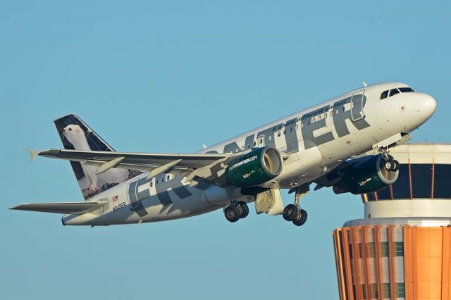 Airbus A319 (N949FR) - Frontier Airbus A319-111 N949FR Erma at Phoenix Sky Harbor on January 12, 2018.