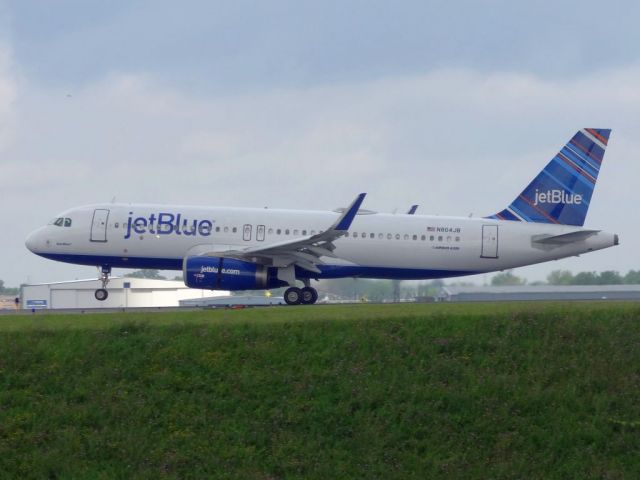 Airbus A320 (N804JB)