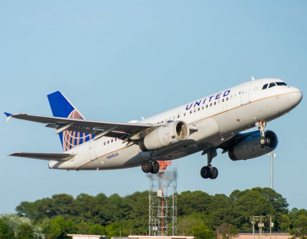 Airbus A319 (N848UA)