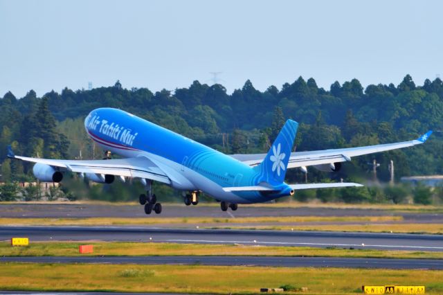 Airbus A340-300 (F-OJTN)