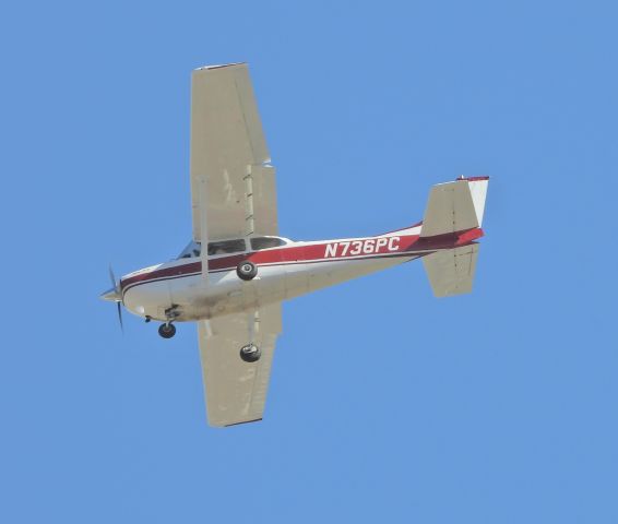 Cessna Skyhawk (N736PC)