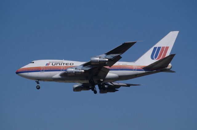 BOEING 747SP (N150US) - Final Approach to Narita Intl Airport Rwy34 on 1990/03/11