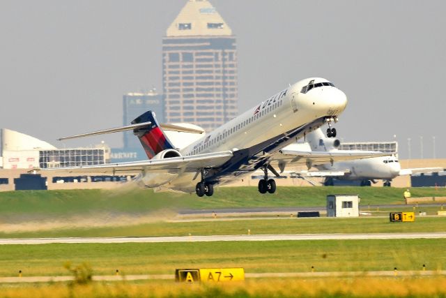 Boeing 717-200 (N607AT) - 23-R 10-10-21