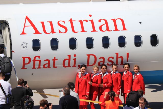 de Havilland Dash 8-400 (OE-LGI) - Austrian Dash 8 Farewell event at Innsbruck