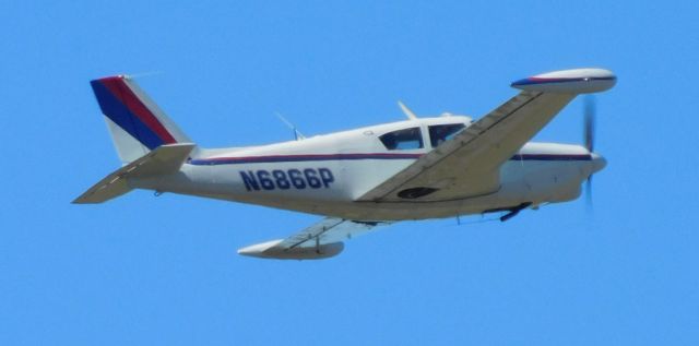 Piper PA-24 Comanche (N6866P) - N6866P departing CVO 27 September 2020.