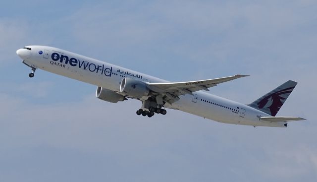 BOEING 777-300 (A7-BAF) - a rel=nofollow href=http://flightaware.com/live/flight/A7BAF/history/20160612/2305Z/KLAX/OTHHhttp://flightaware.com/live/flight/A7BAF/history/20160612/2305Z/KLAX/OTHH/a