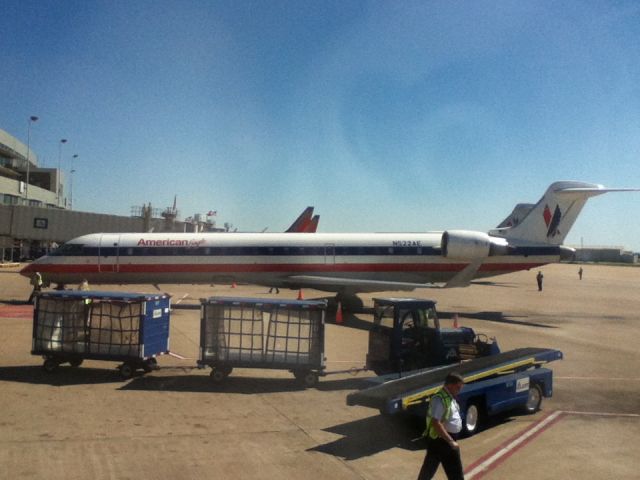 Canadair Regional Jet CRJ-700 (N522AE)