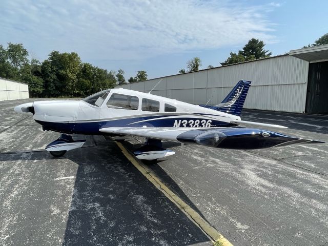 Piper Cherokee (N33836)